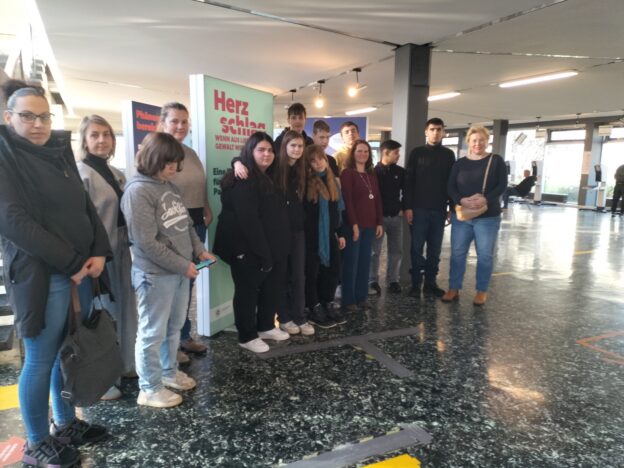 Gemeinsam zur Herzschlag-Ausstellung